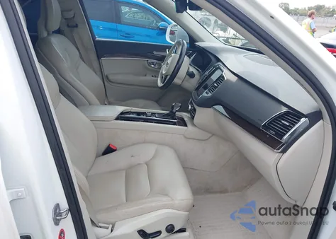 2016 Volvo Xc90 T6 Momentum z USA, uszkodzony, nr VIN YV4A22PK7G1034777